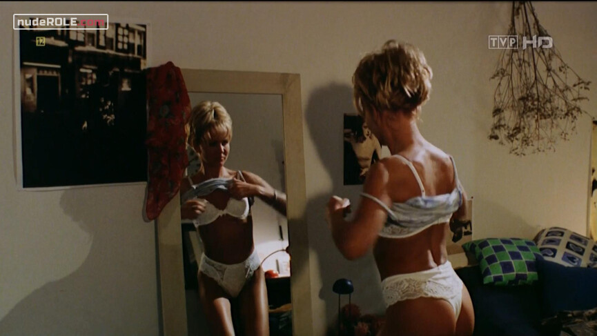 2. Sonia nude – Fluke (1999)