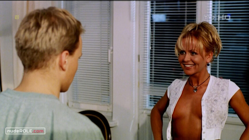 3. Sonia nude – Fluke (1999)