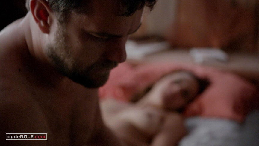 2. Luisa Leon00 nude – The Affair s02e07 (2015)