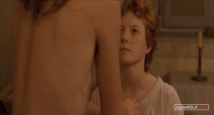 2. Christine nude , Léa88 nude – Murderous Maids (2000)