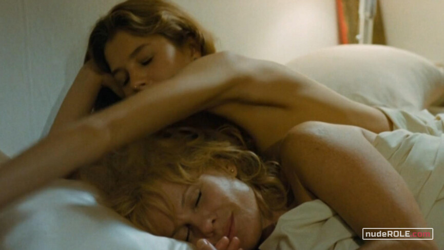 3. Laura nude , Sylvia nude – Twice a Woman (1979)