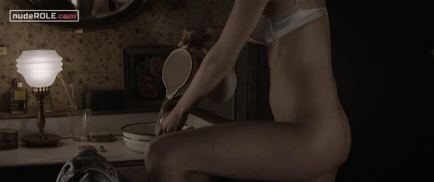 1. Johanna van Heesch nude – The Gang of Oss (2011)