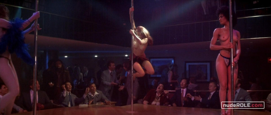 3. Gail nude – Carlito's Way (1993)