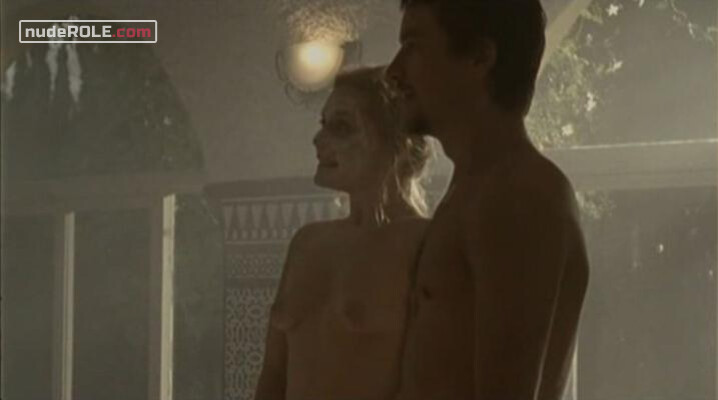 3. Sophie nude, Emily nude, Maggie nude – Oh Marbella! (2003)