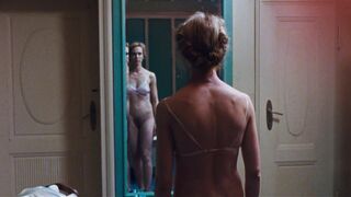 Mutti nude – Lore (2012)