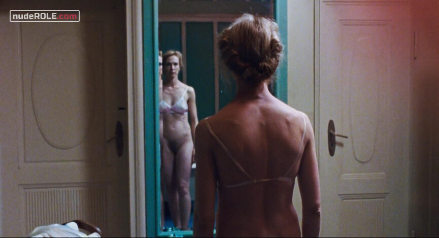 1. Mutti nude – Lore (2012)