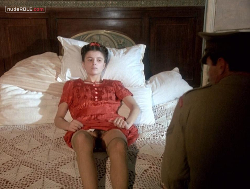 2. Amica di Anna nude – The Skin (1981)