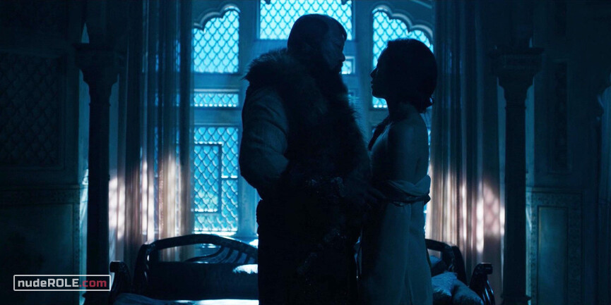 2. Mei Lin nude – Marco Polo s02e03 (2016)