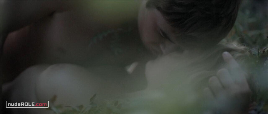 3. Juli nude – August (2011)