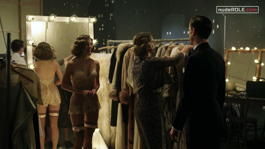 2. Bess Burrows sexy – The Last Tycoon s01e01 (2016)