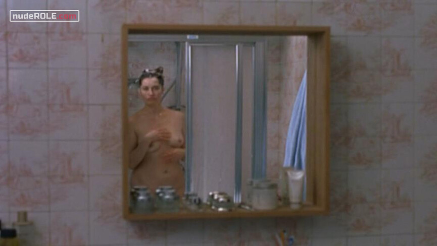 1. Fontaine Leglou nude – Gentille (2005)