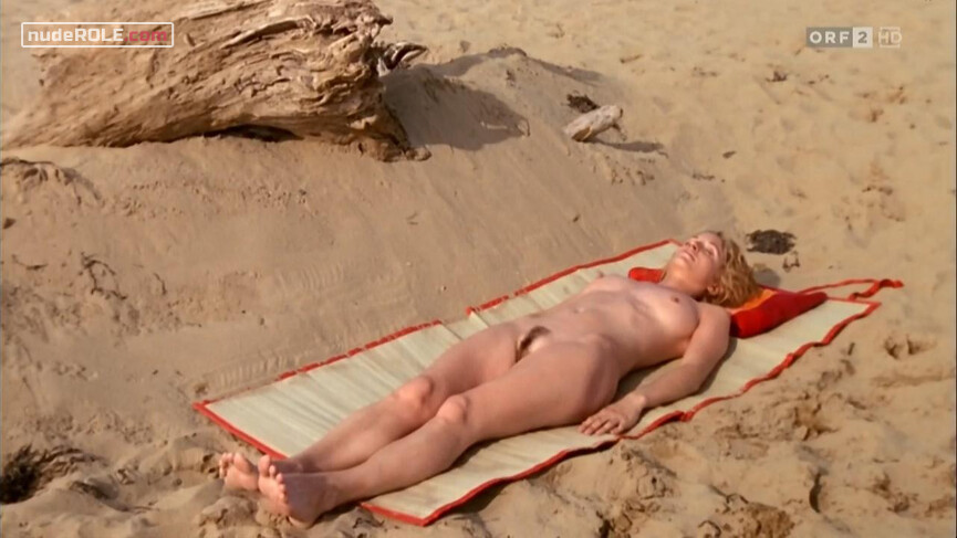 1. Michaele nude – Conny und die verschwundene Ehefrau (2005)