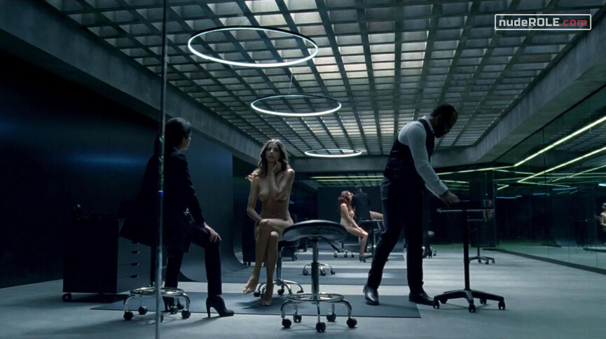 2. Clementine Pennyfeather nude – Westworld s01e01 (2016)