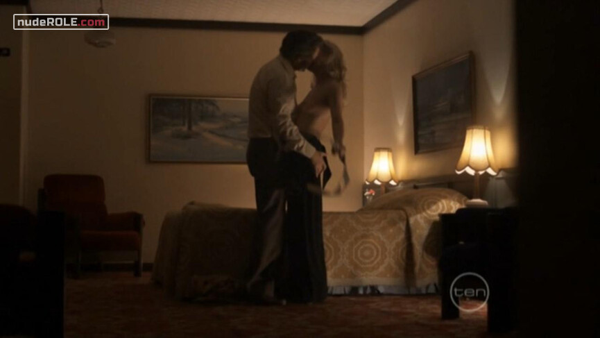 2. Blanche d'Alpuget nude – Hawke (2010)