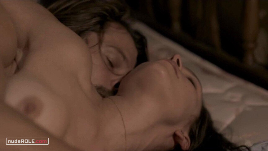 1. Joni nude – Quarry s01e05 (2016)