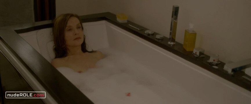 2. Michèle nude – Elle (2016)
