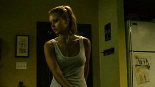 Elissa sexy – House at the End of the Street (2012)