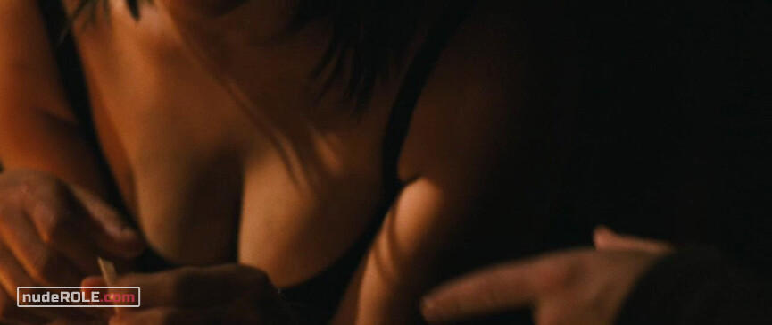 1. Sweetness O'Hara sexy – Yelling To The Sky (2011)