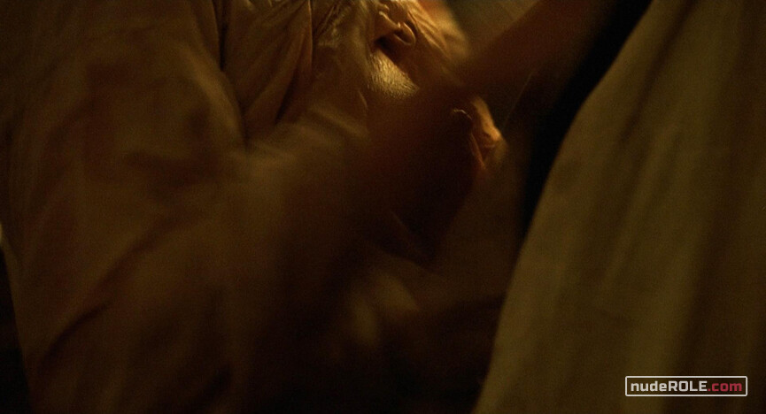 2. Ellen nude – The Quick and the Dead (1995)