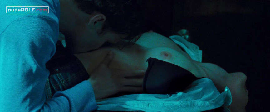 1. Jill Chase nude – The Collector (2009)