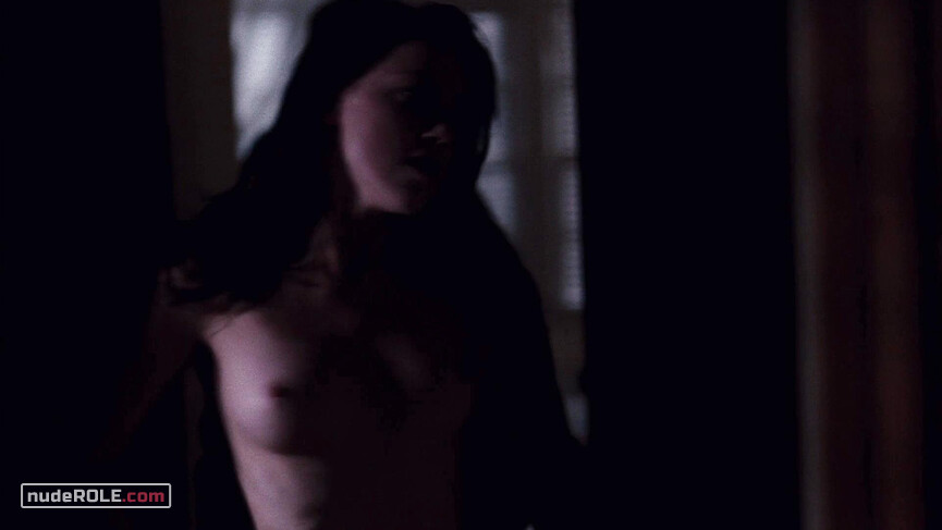 2. Jenn Jones nude – The Joneses (2009)