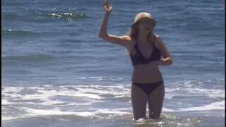 Suzi Klein sexy – Brain Blockers (2007)