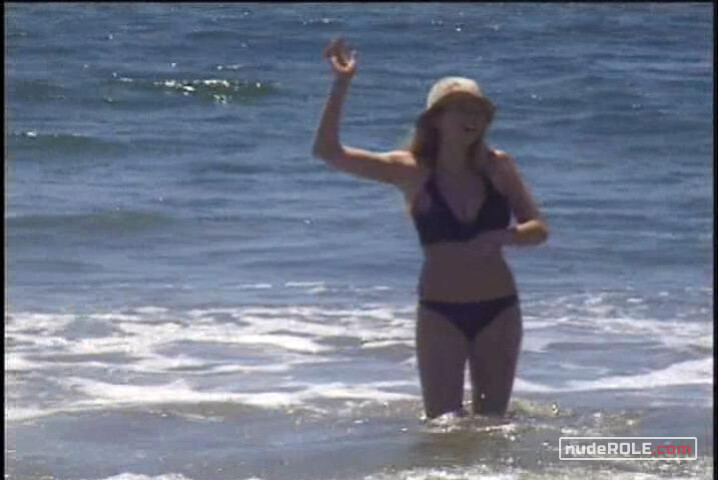 1. Suzi Klein sexy – Brain Blockers (2007)