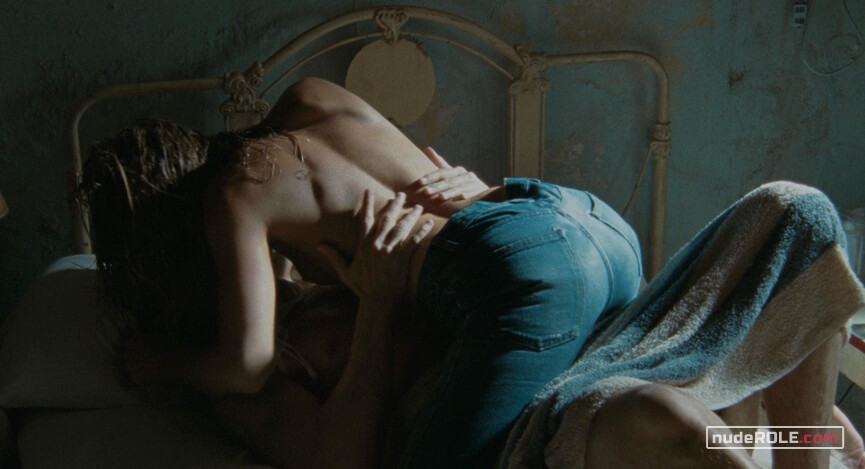 1. Chenault nude – The Rum Diary (2011)