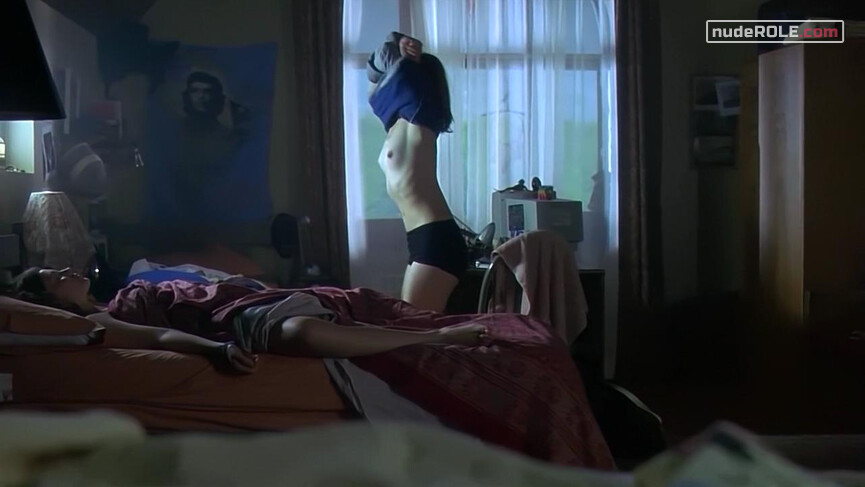 3. Victoria 'Tori' Moller nude, Pauline 'Paulie' Oster nude – Lost and Delirious (2001)