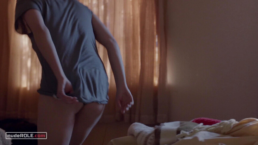 2. Robin Griffin nude – Top of the Lake s01e06 (2013)