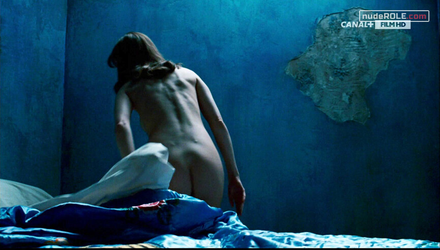 2. Diane Arbus nude – Fur: An Imaginary Portrait of Diane Arbus (2006)