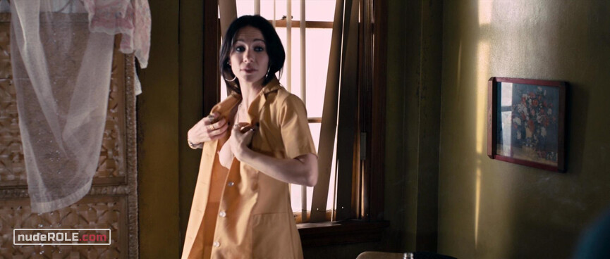 1. Cindy nude – Angels Crest (2011)