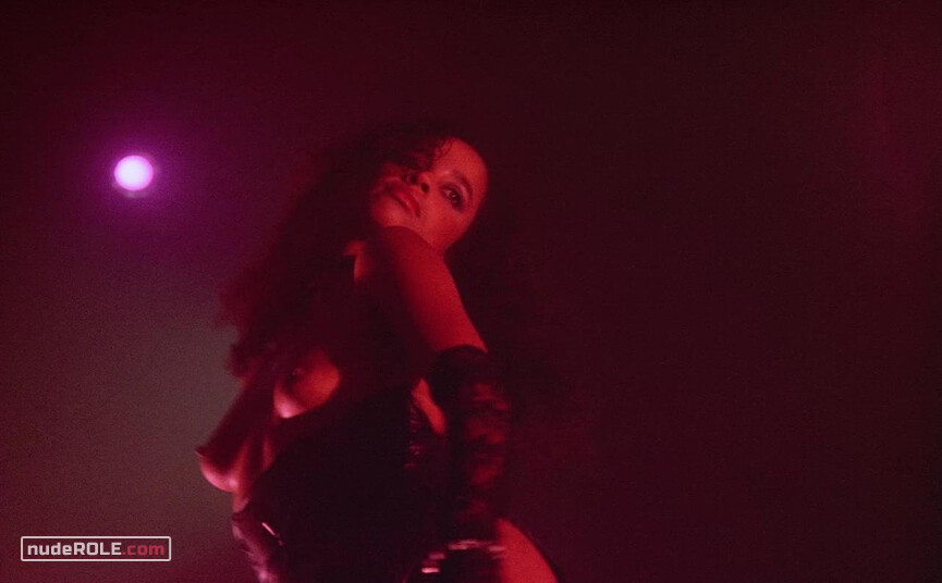 1. Leila nude – Fear City (1984)