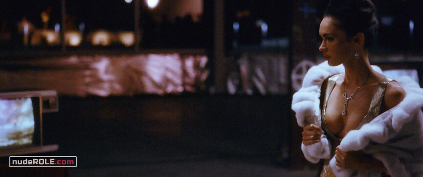 1. Lily Luster sexy – Passion Play (2010)