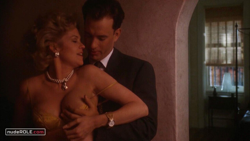 2. Maria Ruskin sexy – The Bonfire of the Vanities (1990)