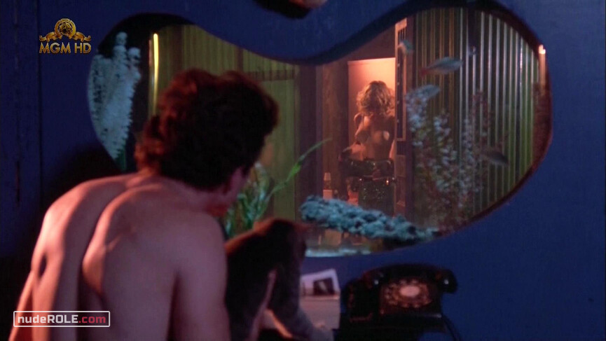 2. Roberta Glass nude – Desperately Seeking Susan (1985)