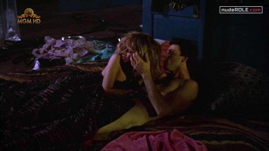 3. Roberta Glass nude – Desperately Seeking Susan (1985)