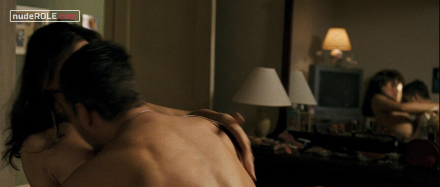 1. Stacy Reilly sexy – What Doesn't Kill You (2008)