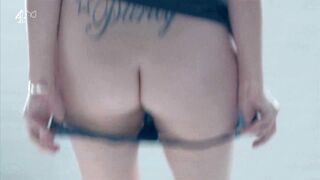 Kate nude, Erica sexy – Dates s01e04 (2013)