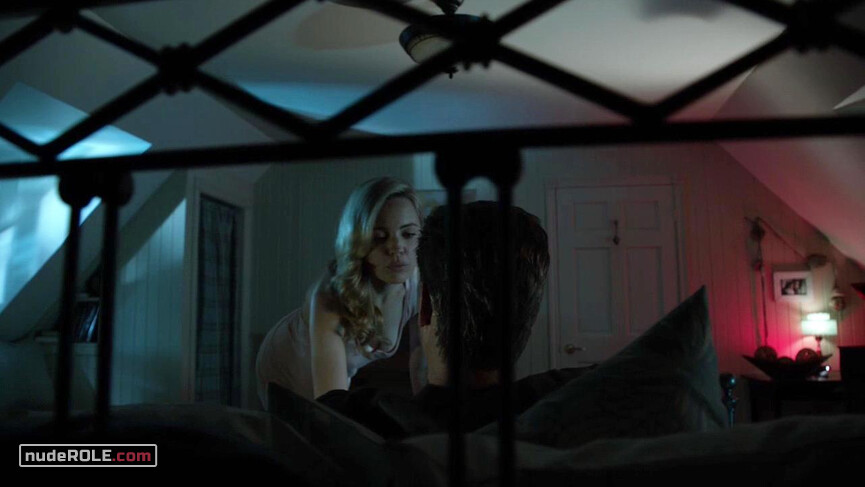 2. Mattie Devore sexy – Bag of Bones (2011)