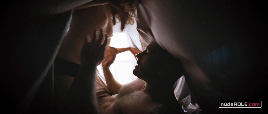 1. Jane nude, Marina nude – To the Wonder (2012)