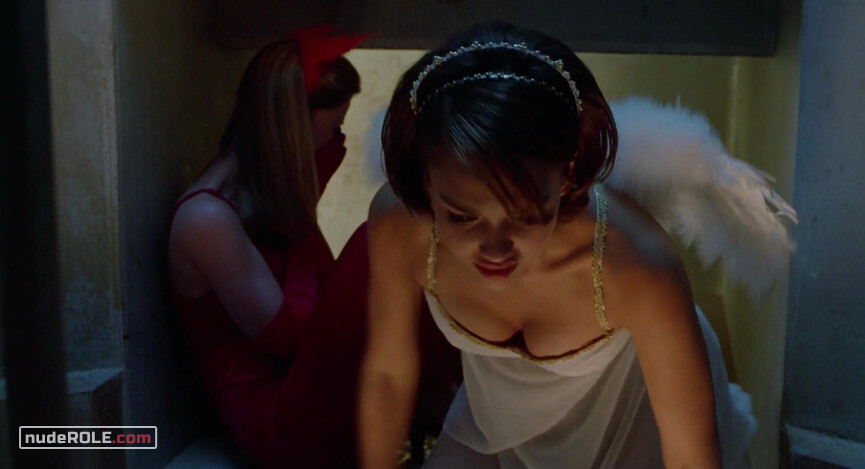 2. Molly sexy – Idle Hands (1999)