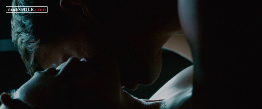 2. Savannah Curtis sexy – Dear John (2010)