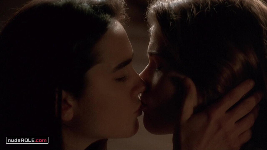 3. Taryn sexy, Kristen Connor sexy – Higher Learning (1995)