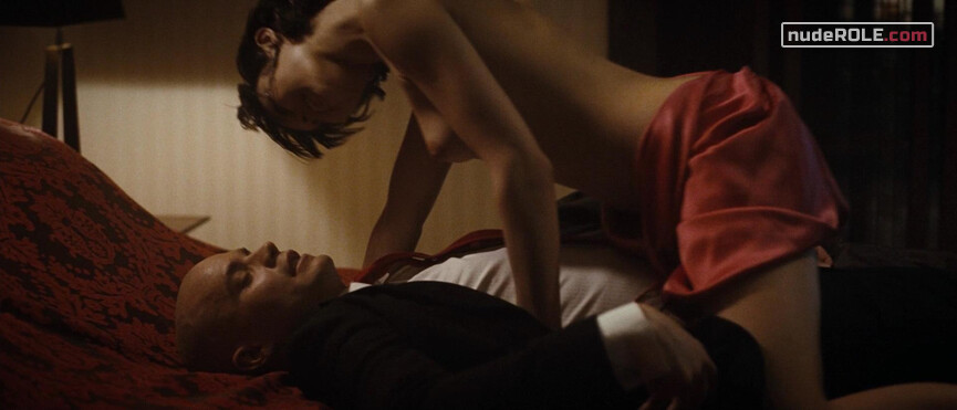 2. Nika Boronina nude – Hitman (2007)
