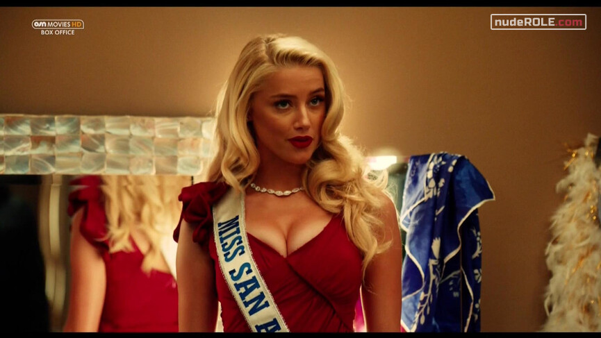 1. Miss San Antonio sexy – Machete Kills (2013)