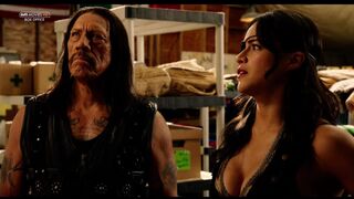 Luz sexy – Machete Kills (2013)