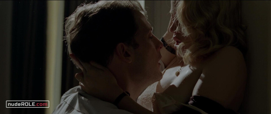 2. Léna nude – For a Woman (2013)
