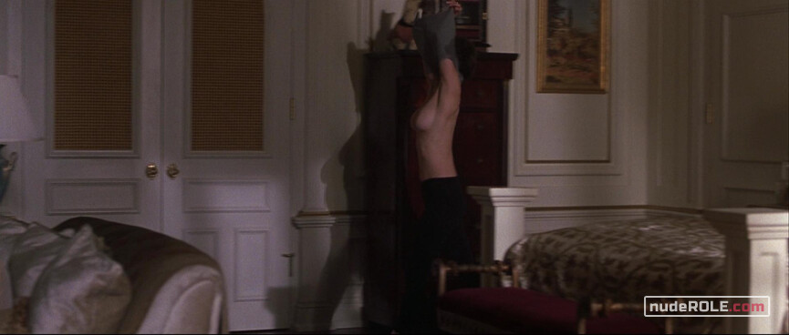 1. Christine nude – End of Days (1999)
