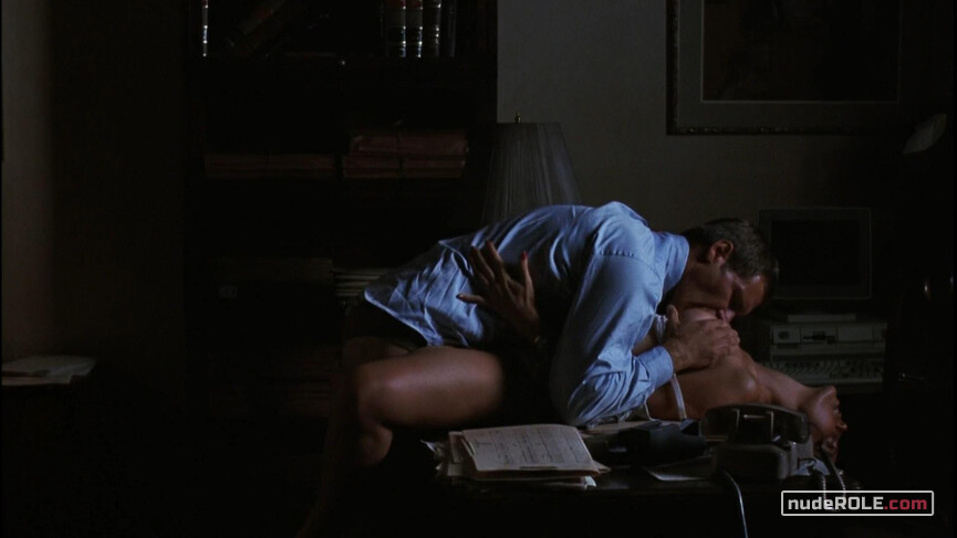 3. Carolyn Polhemus nude – Presumed Innocent (1990)